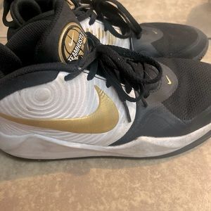 basketball shoes